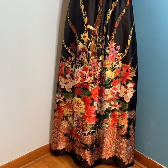 Johnny would LOVE this Wet Seal floral maxi dress - Picture 3 of 12